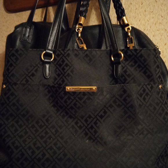 Coach / Michael Cole/fossil / pocketbooks like new also name brand wallets-- - Picture 7 of 7